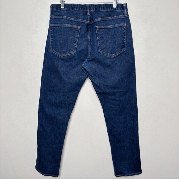 GAP Mens 33 x 32 Athletic Taper Dark Wash Blue Denim Jeasn - Picture 16 of 16